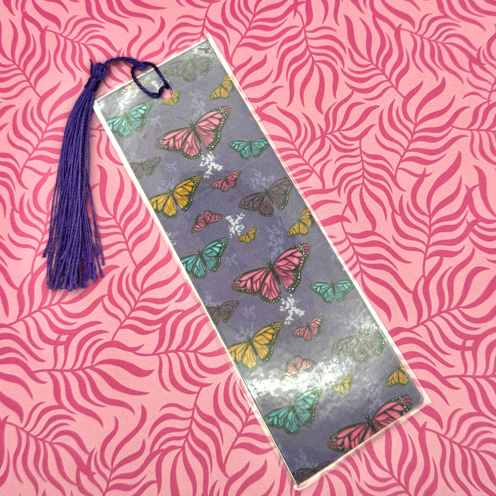 Marcapáginas con diseño de mariposa