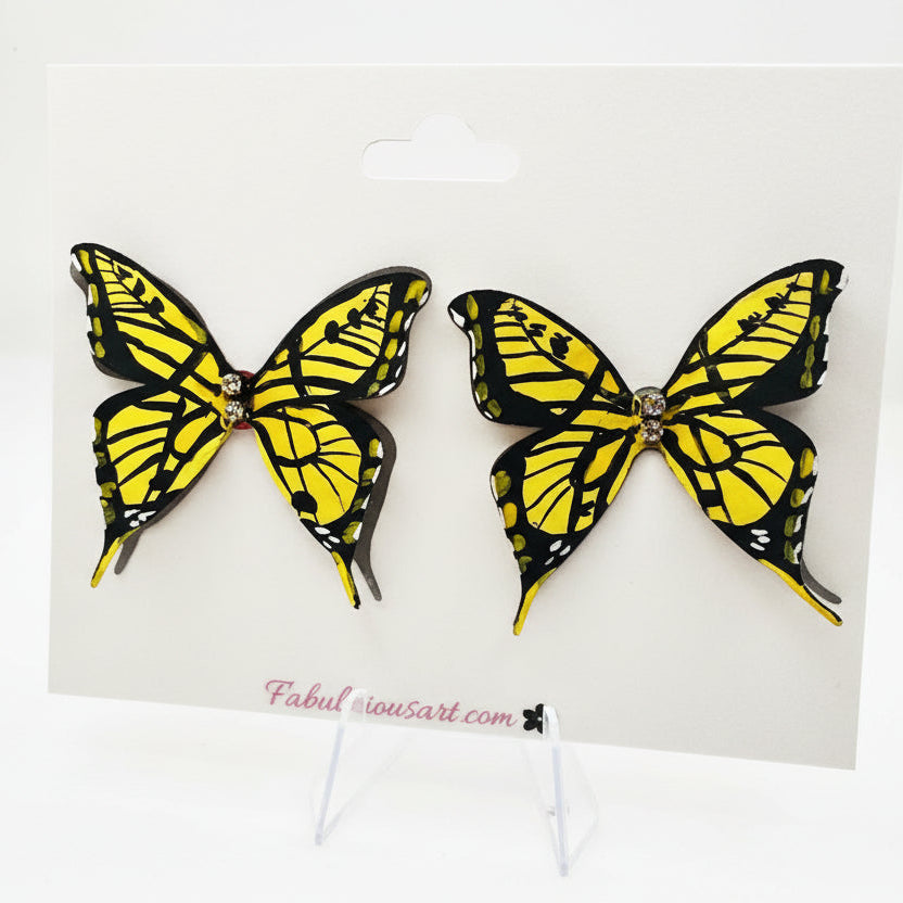 Preciosos pendientes de mariposa rosa (pequeños)